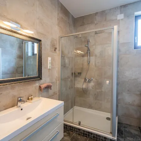 Fox A11 Apartament Zamárdi